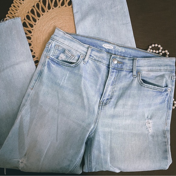 Old Navy the Power Jean The Perfect Straight Ankle Jeans Light Denim Raw Hem 6 - Picture 1 of 8